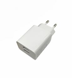 Microconnect PETRAVEL44 mobile device charger Universal White AC Indoor 